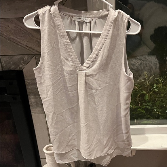 Rose & Olive Tops - Rose & Olive Pale Grey V-Neck Sleeveless Blouse